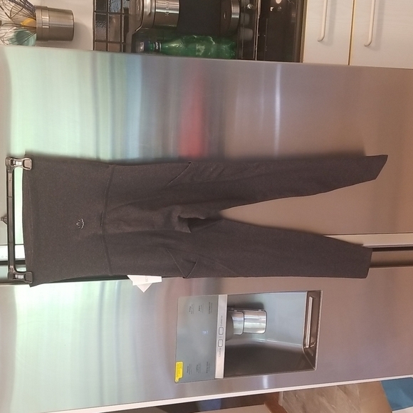 💕BEYOND THE BUMP BEYOND YOGA💕 Maternity Palomino High Waist Midi Leggings XS - Picture 10 of 16